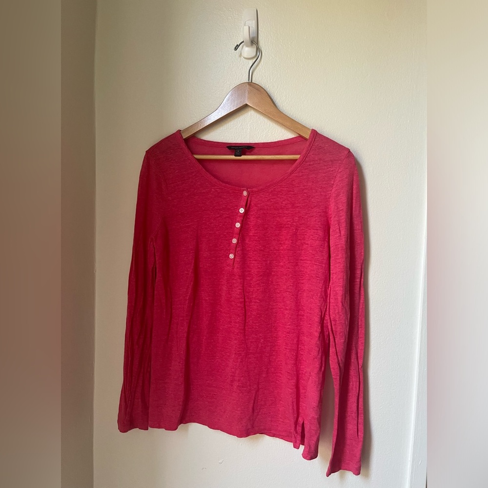 Banana Republic henley linen blend long sleeve Tee